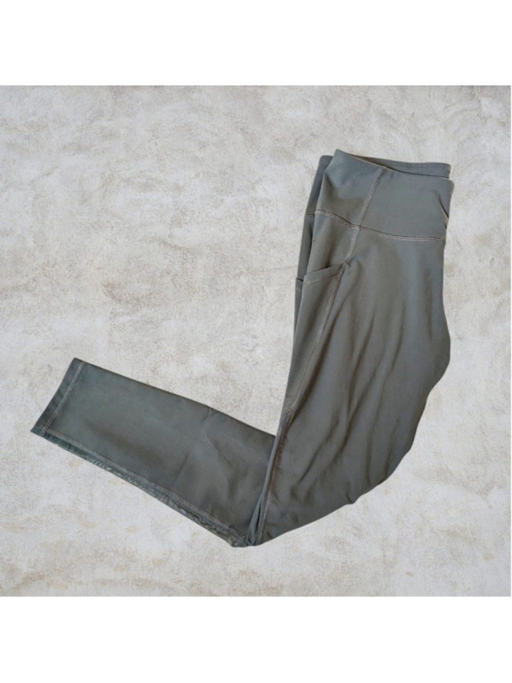 Old Navy Active Go Dry Mid Rise Mesh Panel Pocket Leggings Dark Olive Size L - Picture 4 of 9
